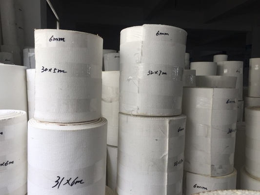 Goede prijs. Meta-Aramid 8mm van de de Diariem van de Diktelucht de Stoffentransportband in Cementinstallatie die wordt gebruikt online